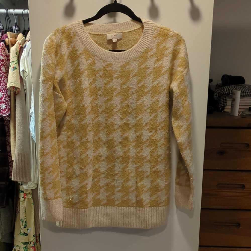LOFT Yellow and Cream Houndstooth Sweater